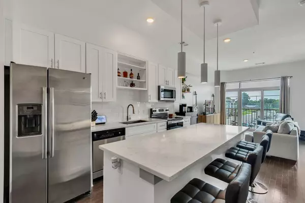 2407 8th Ave #S #305, Nashville, TN 37204