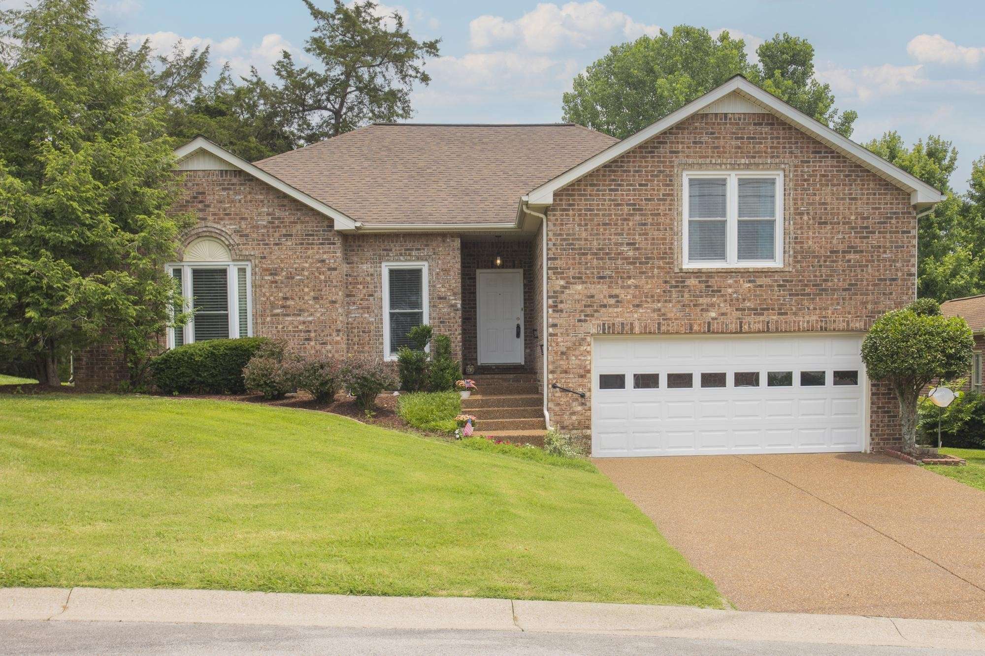 7212 Magnolia Hills Dr, Nashville, TN 37221