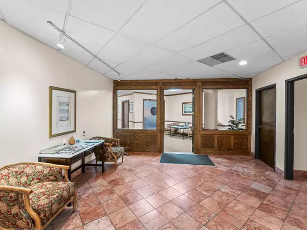 Winchester, TN 37398,44 S Jefferson St