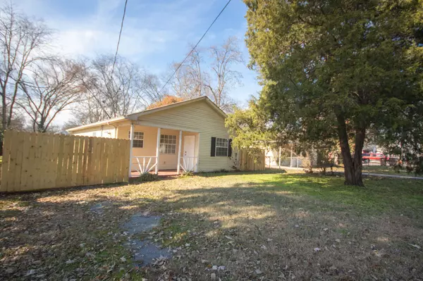 1611 12th Ave #N, Nashville, TN 37208