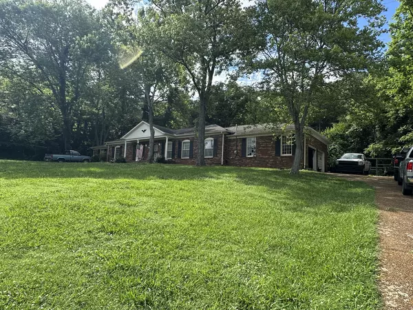Nashville, TN 37220,836 Forest Hills Dr