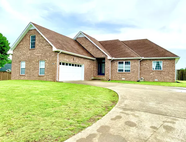 590 Mountain View Ct, Clarksville, TN 37043