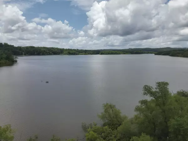 Linden, TN 37096,0 Toms Creek Rd