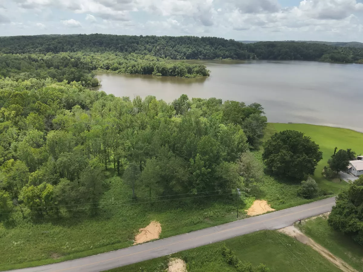 Linden, TN 37096,0 Toms Creek Rd