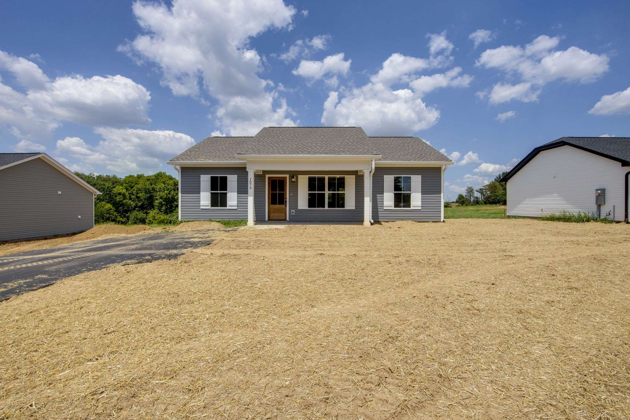 Adams, TN 37010,1073 Landing Ln