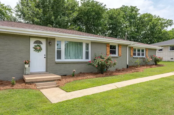 Hendersonville, TN 37075,121 Haven St