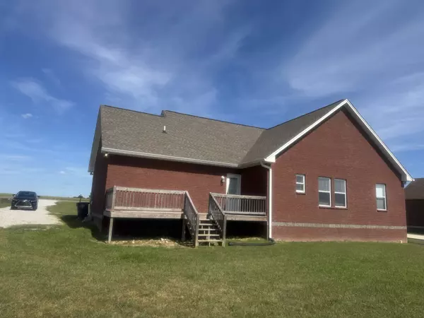 Lafayette, TN 37083,899 Sneed Blvd