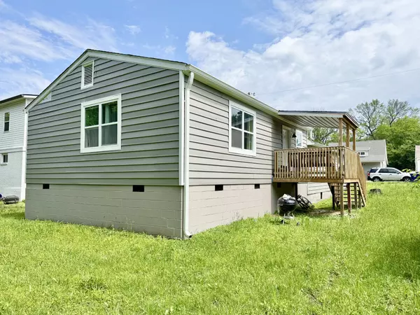 Chattanooga, TN 37404,1812 13th St #E