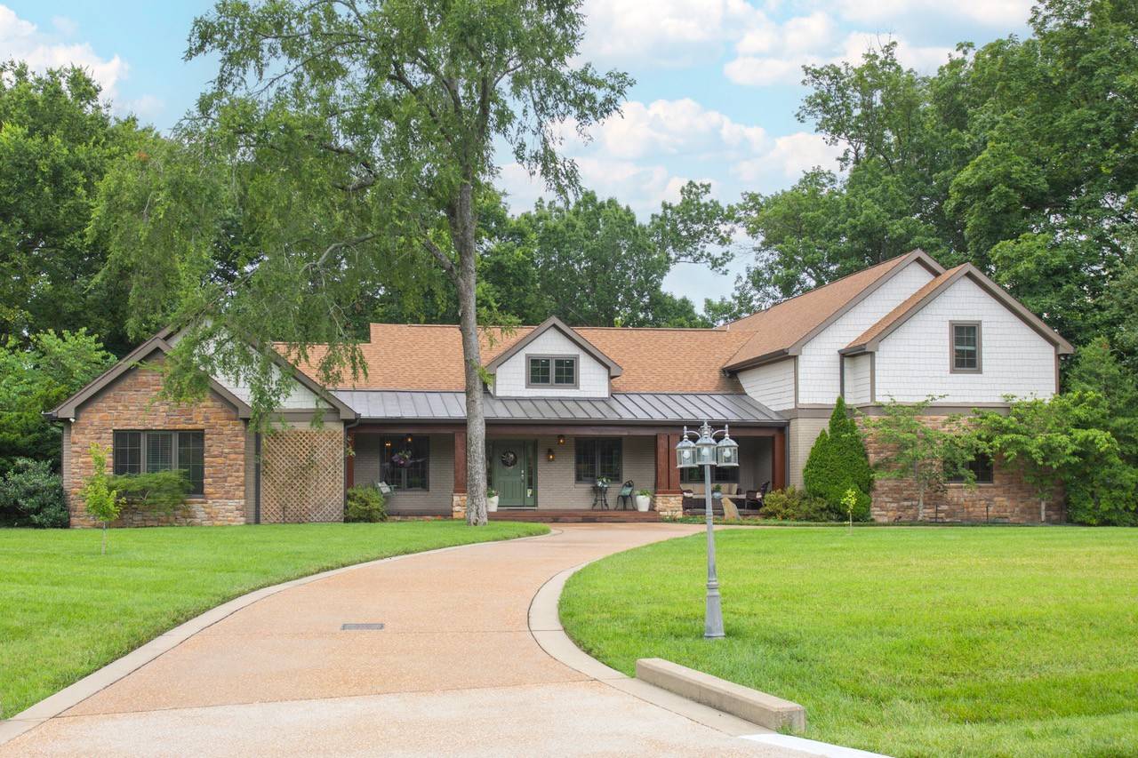 510 W Meade Dr, Nashville, TN 37205
