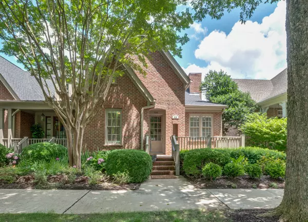 528 Ardmore Pl, Franklin, TN 37064