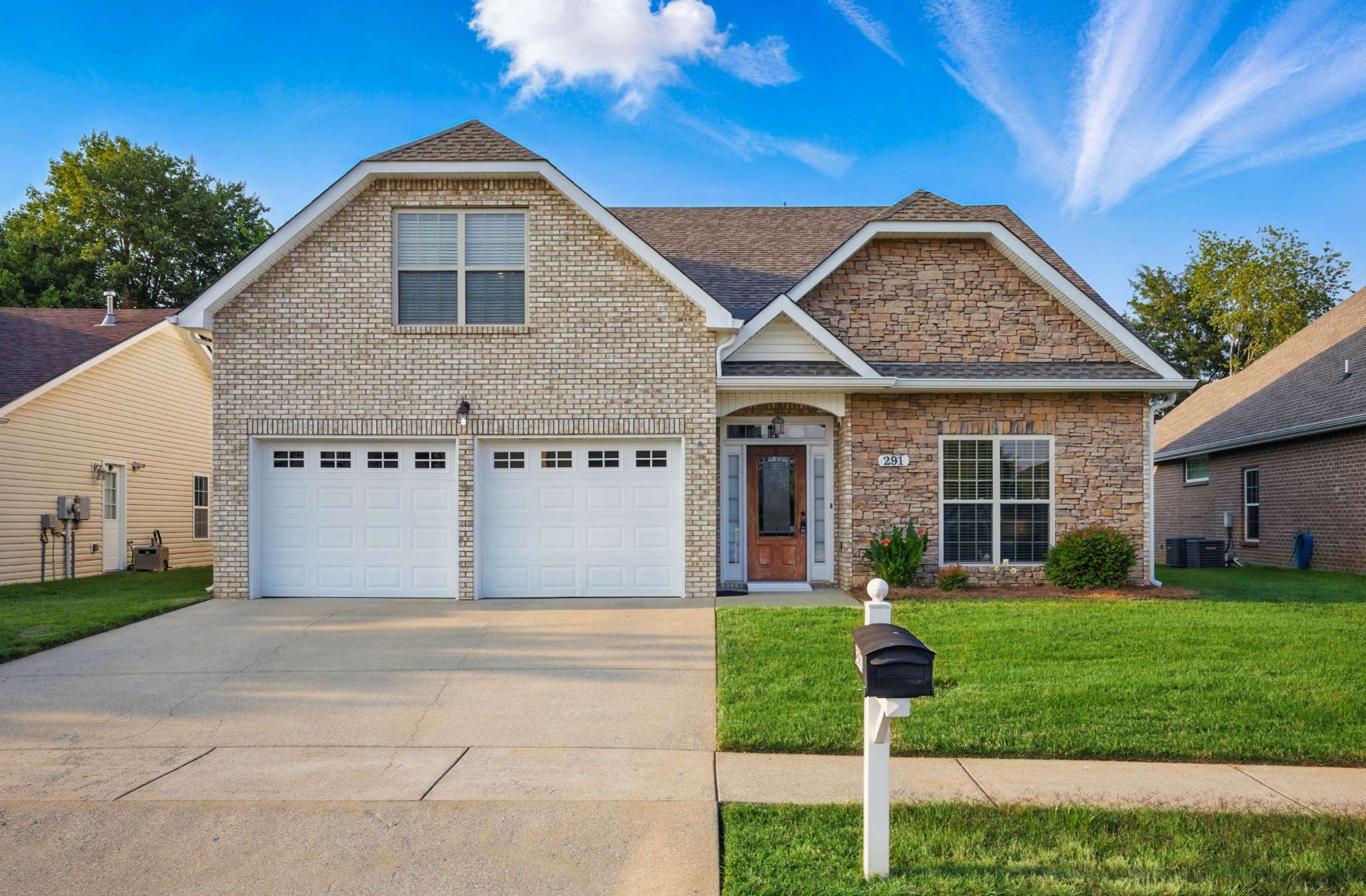 291 Turnberry Cir, Clarksville, TN 37043