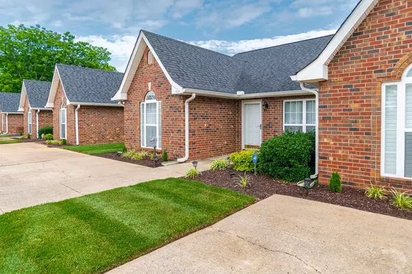 Shelbyville, TN 37160,627 E Lane St