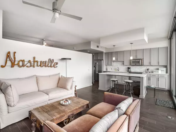 Nashville, TN 37203,1212 Laurel St #2009