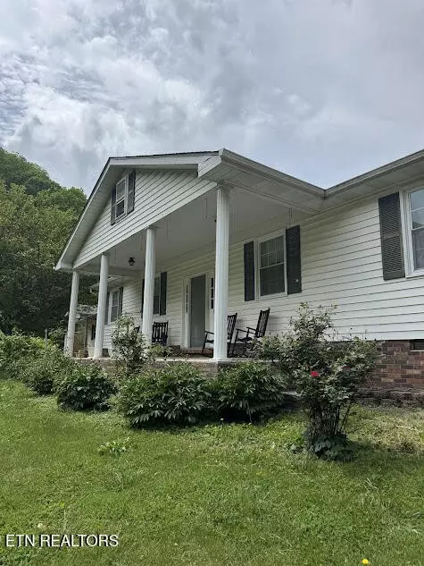 Surgoinsville, TN 37873,581 Fudges Chapel Rd