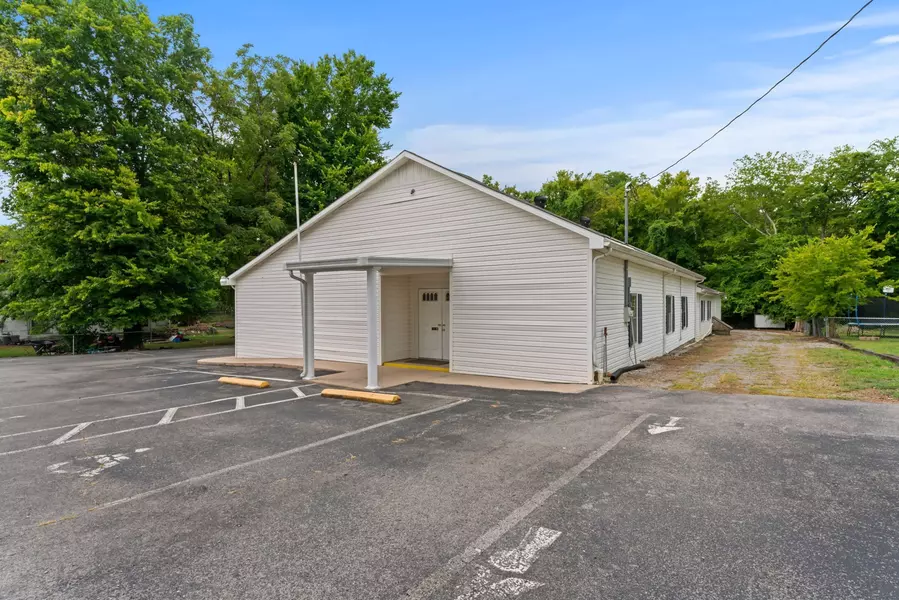 216 S Dillon St #S, Woodbury, TN 37190