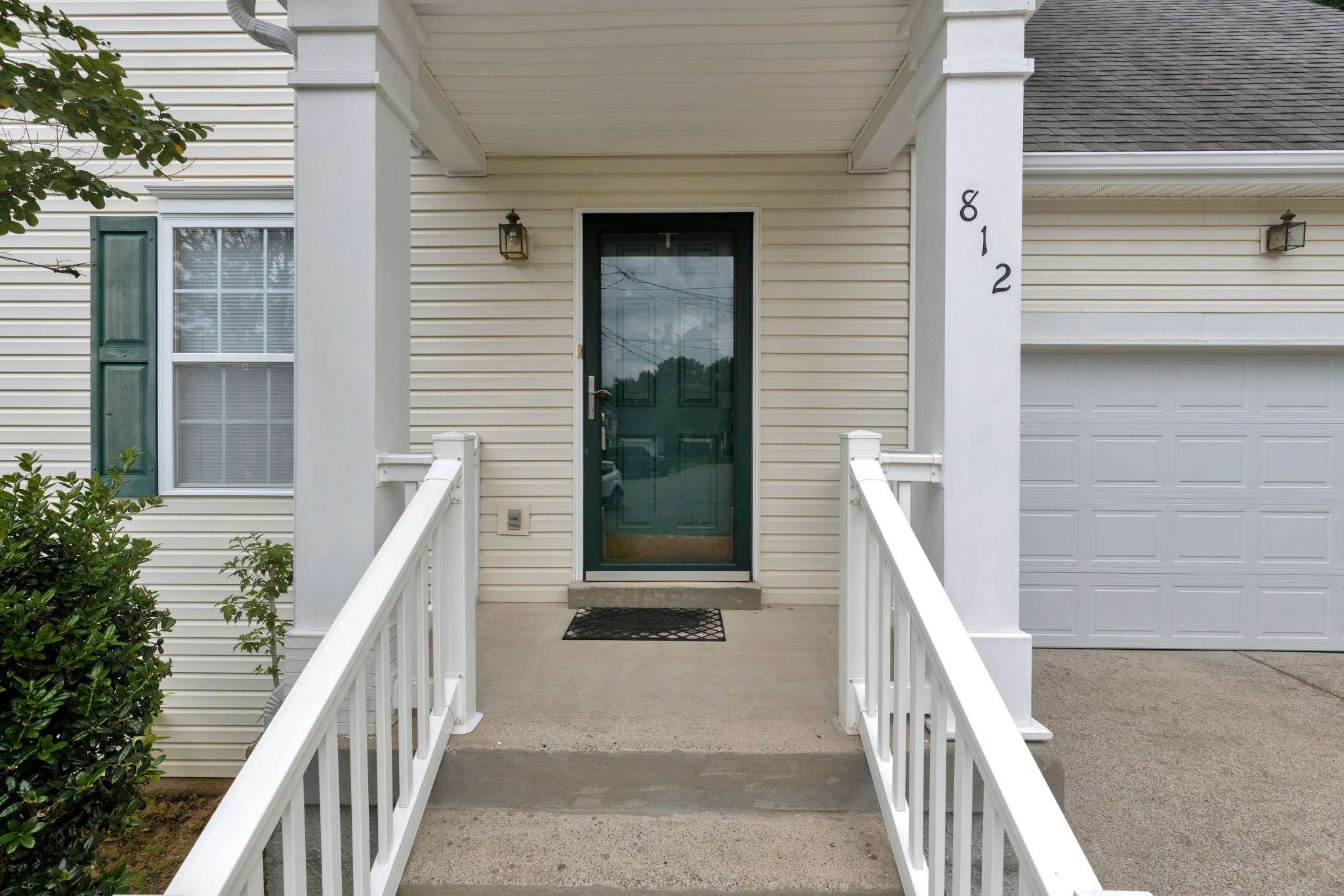 Antioch, TN 37013,812 Cainbrook Ct