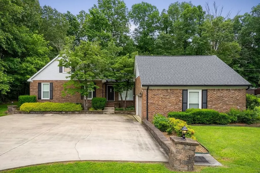 755 Fireside Dr, Cookeville, TN 38501