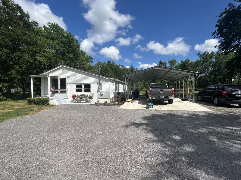 315 Woodland Dr, Shelbyville, TN 37160