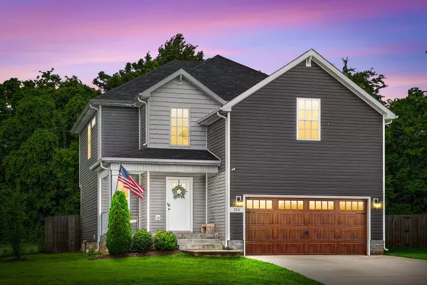200 Sambar Dr, Clarksville, TN 37040