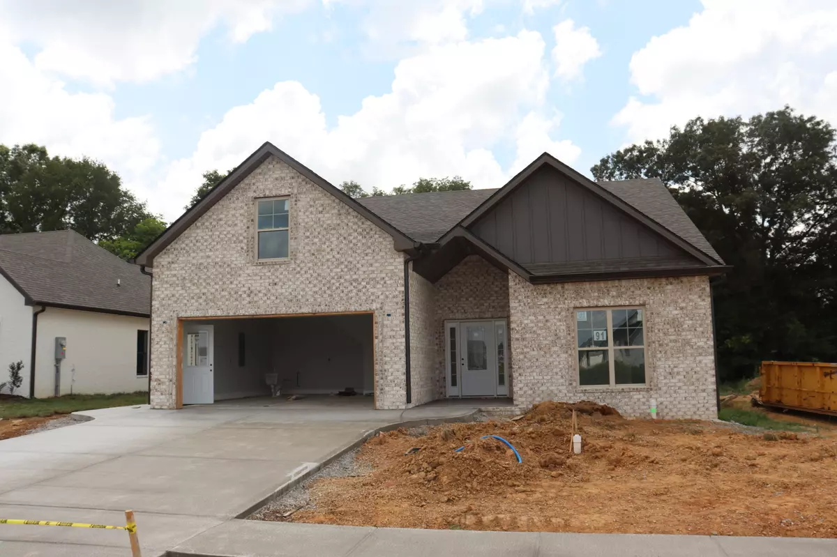 Clarksville, TN 37043,718 Southern Pine Trl