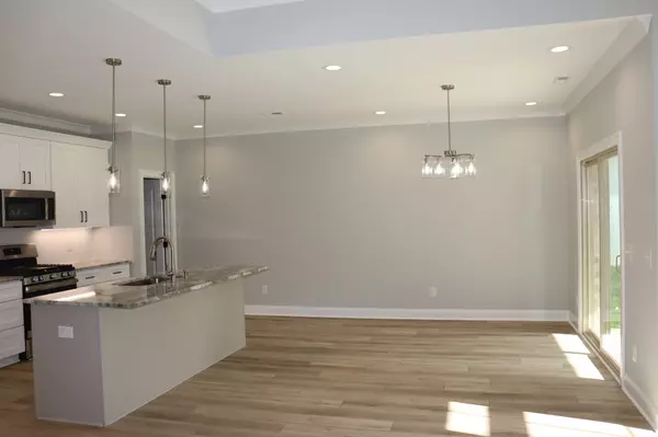 Clarksville, TN 37043,718 Southern Pine Trl