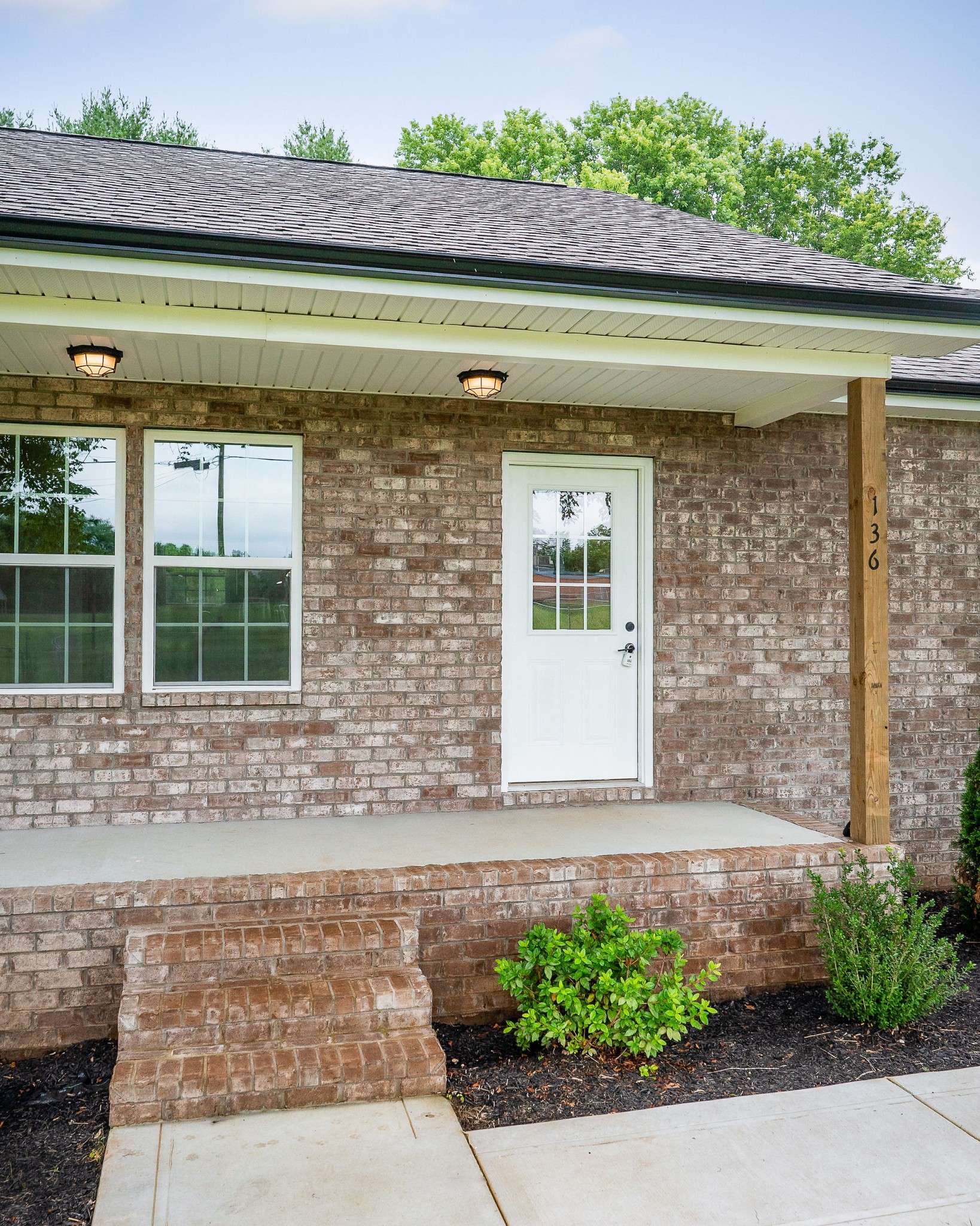 Rock Island, TN 38581,136 E School Dr