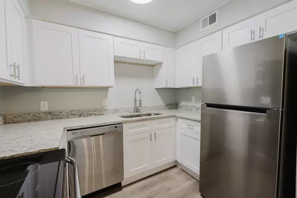Nashville, TN 37211,4958 Edmondson Pike #12