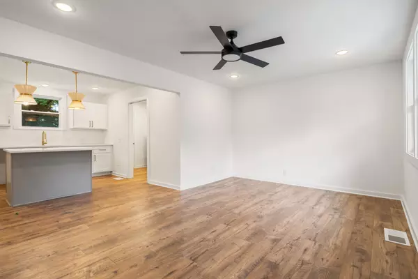 Nashville, TN 37218,3237 Briarwick Dr