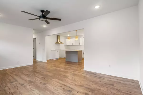 Nashville, TN 37218,3237 Briarwick Dr