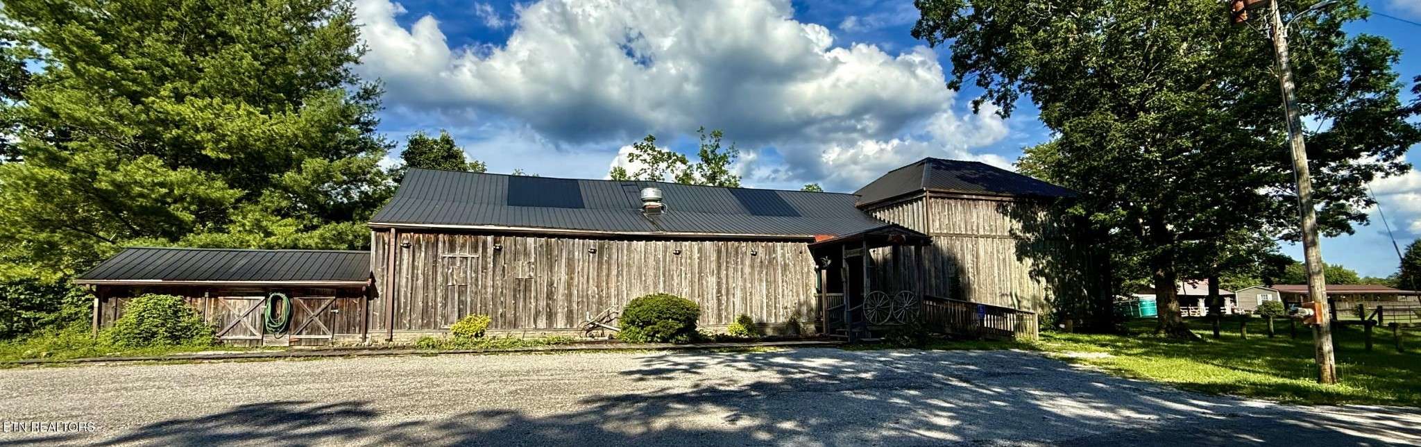 329 Wheeler Lane, Jamestown, TN 38556