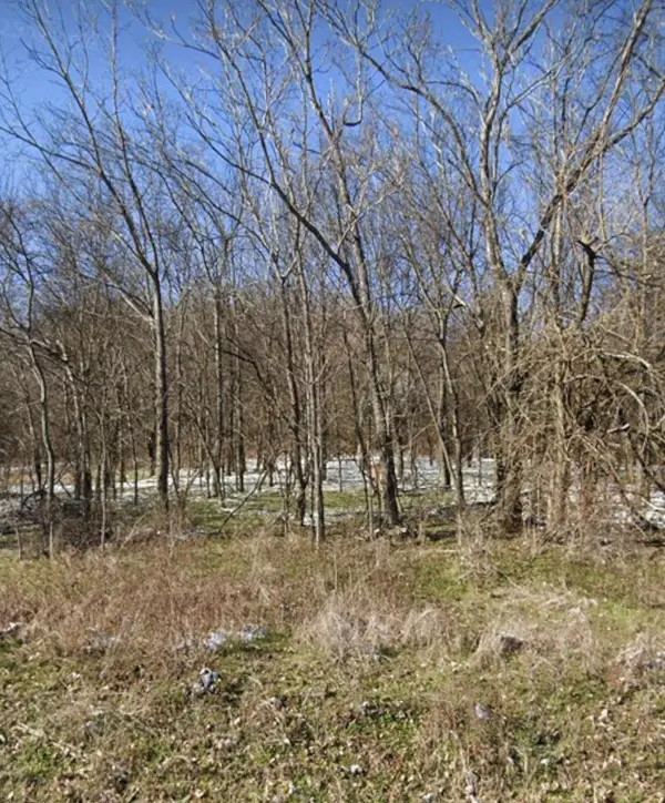 Hendersonville, TN 37075,13 Center Point Rd