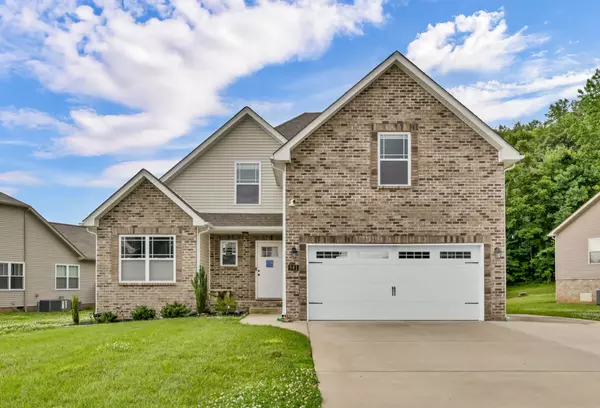 541 Macy Lynn Dr, Clarksville, TN 37042