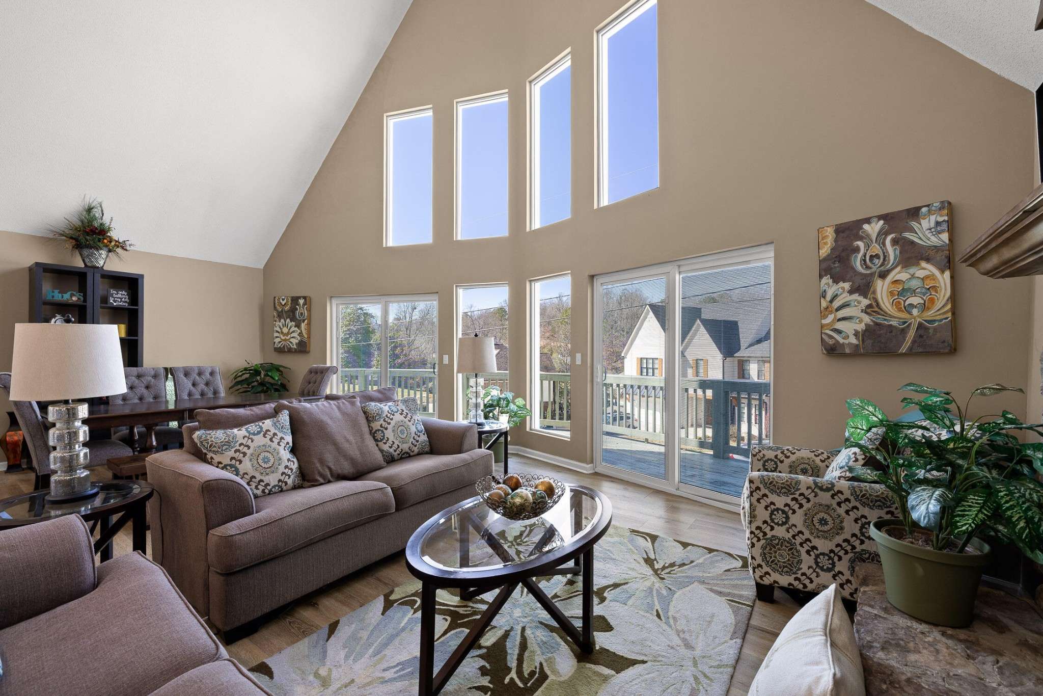Chattanooga, TN 37416,4913 Shoreline Drive