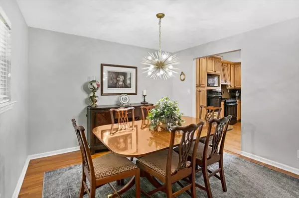 Signal Mountain, TN 37377,1614 James Boulevard