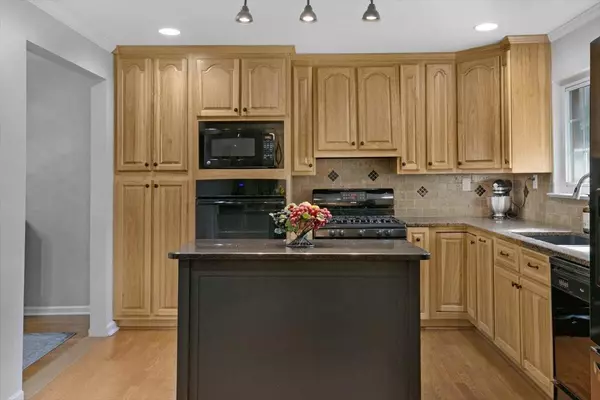 Signal Mountain, TN 37377,1614 James Boulevard