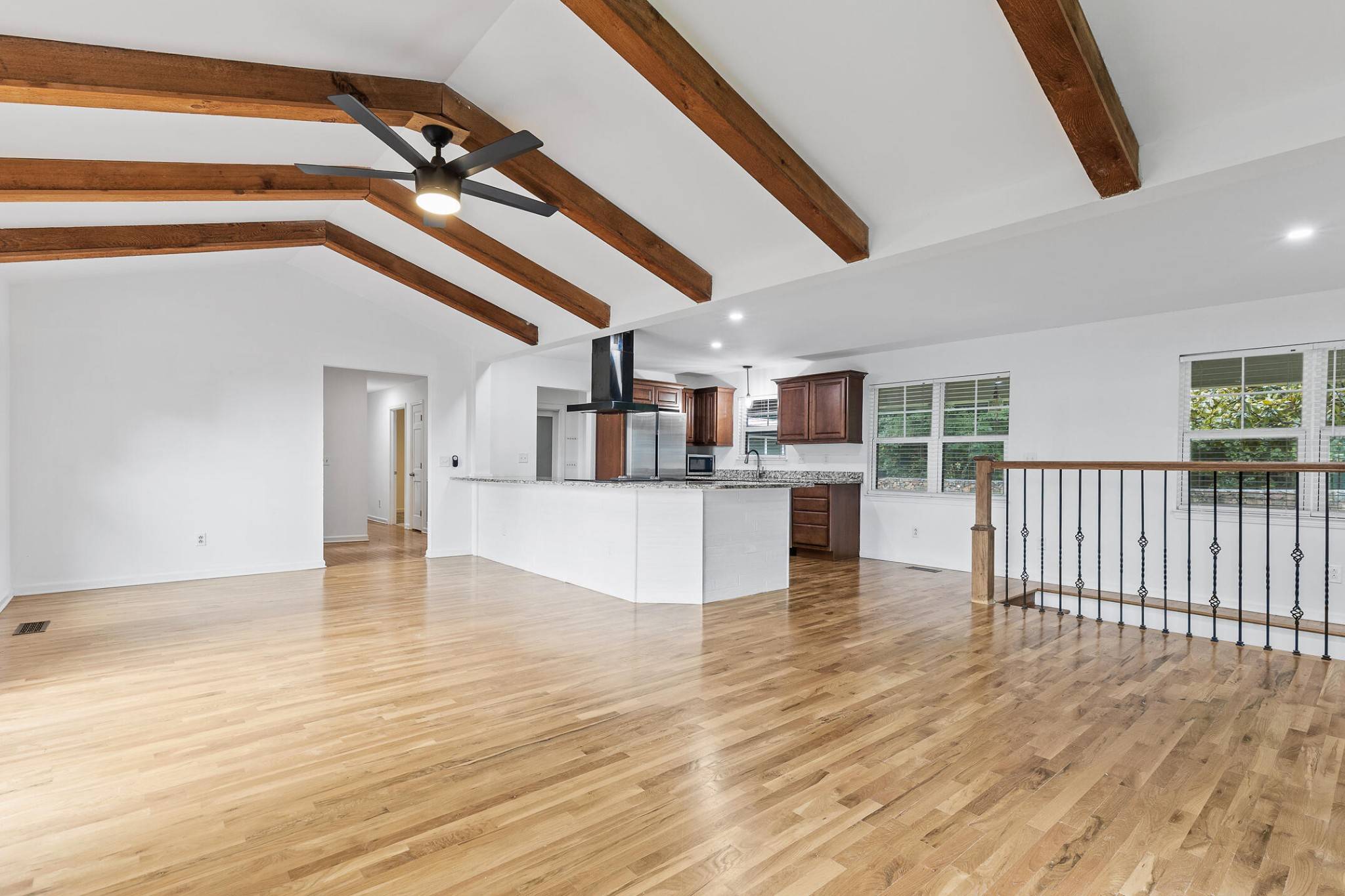 Signal Mountain, TN 37377,1038 Balmoral Drive