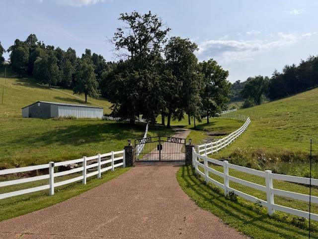 Petersburg, TN 37144,1425 Bartlett Hollow Rd