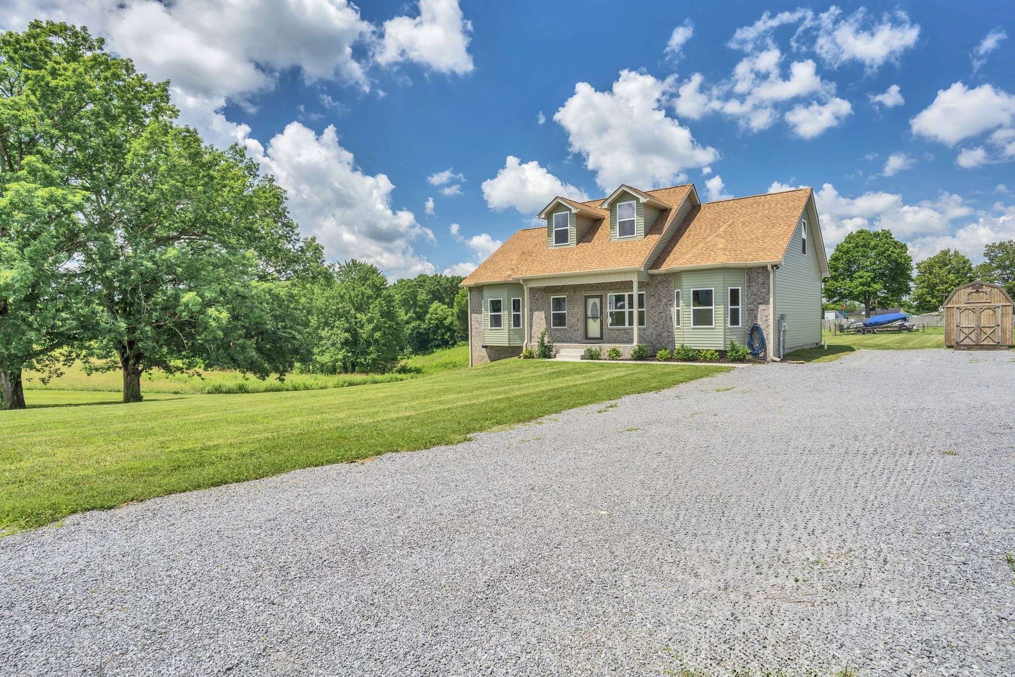 Westmoreland, TN 37186,8024 Hoskins Hollow Rd