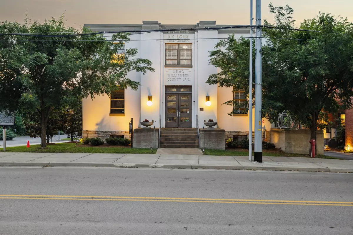 Franklin, TN 37064,112 Bridge St