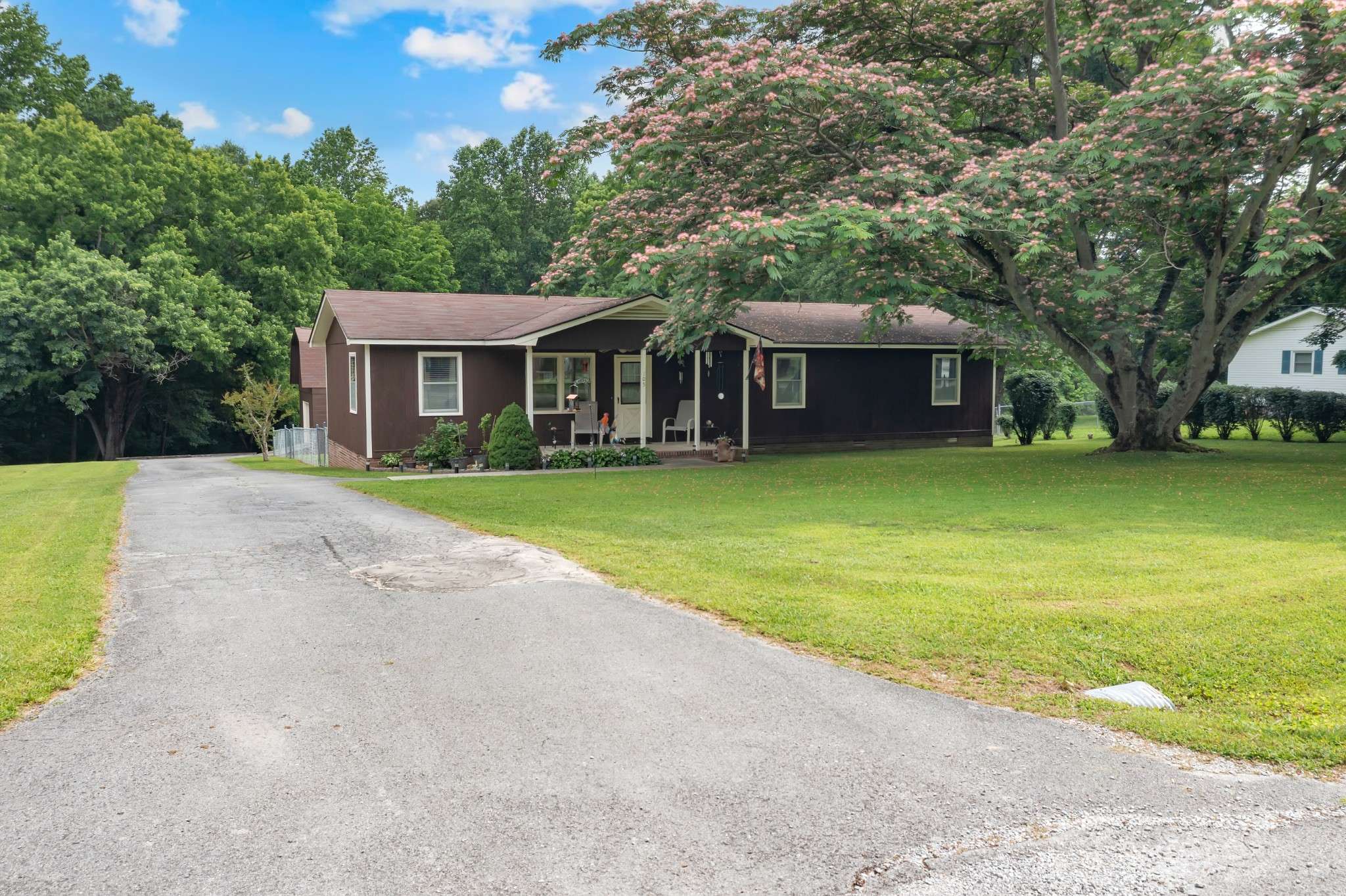 Estill Springs, TN 37330,105 Plain View Dr