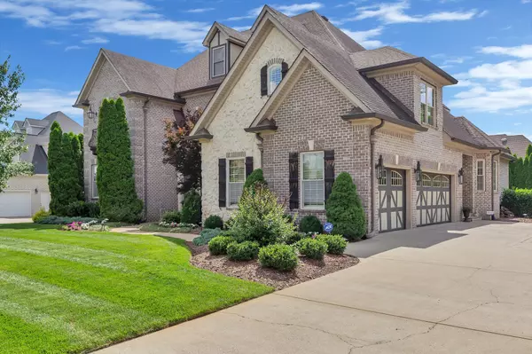 Murfreesboro, TN 37129,2811 Craythorne Dr