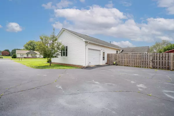 Lawrenceburg, TN 38464,545 Kent St