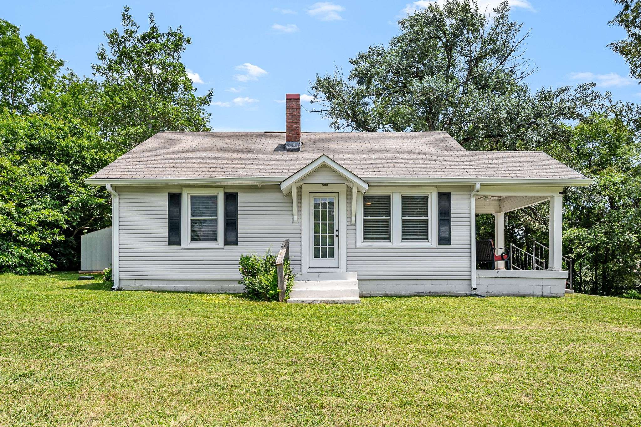 512 Twin Oak Dr, Murfreesboro, TN 37130
