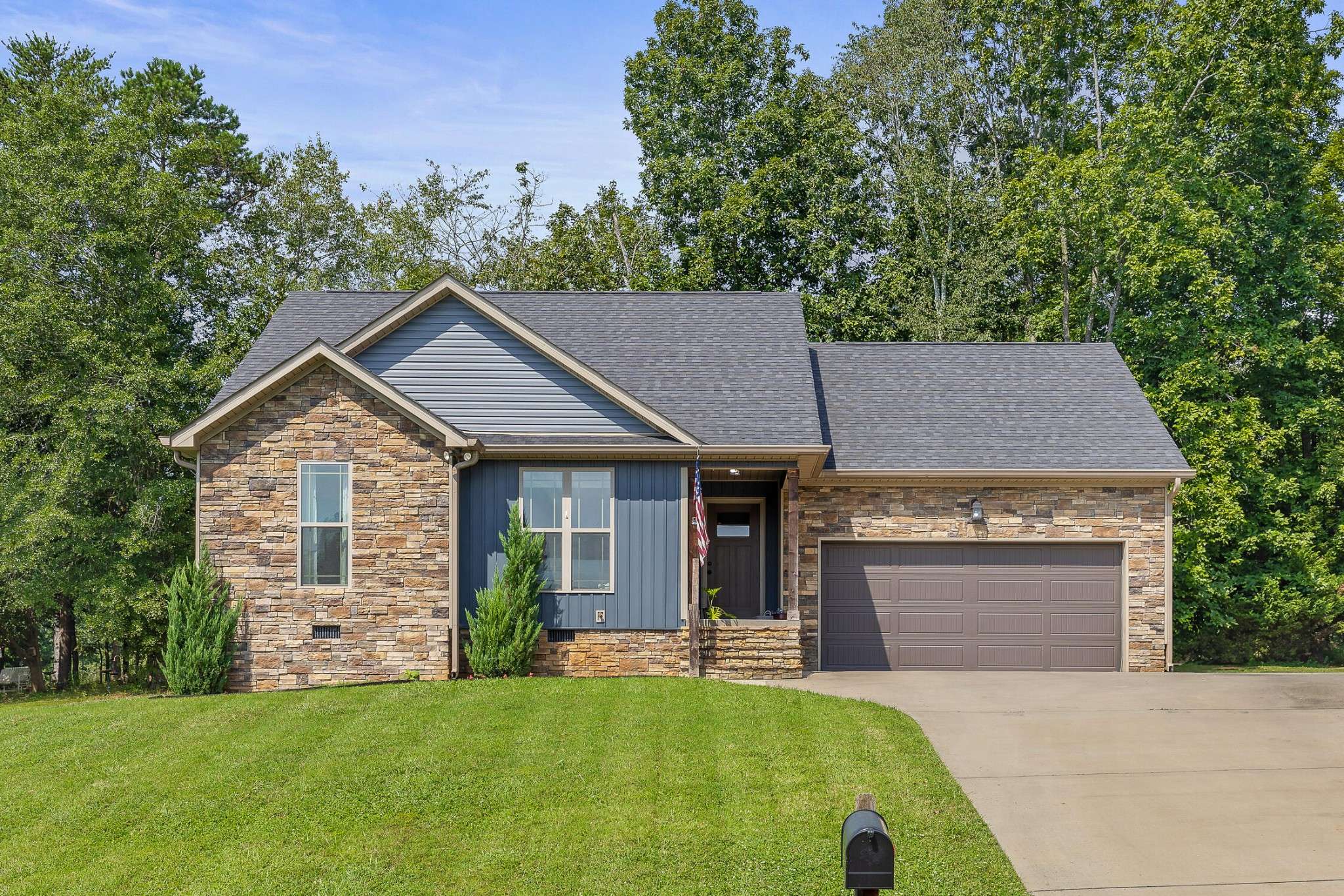329 Windsong Drive, La Fayette, GA 30728
