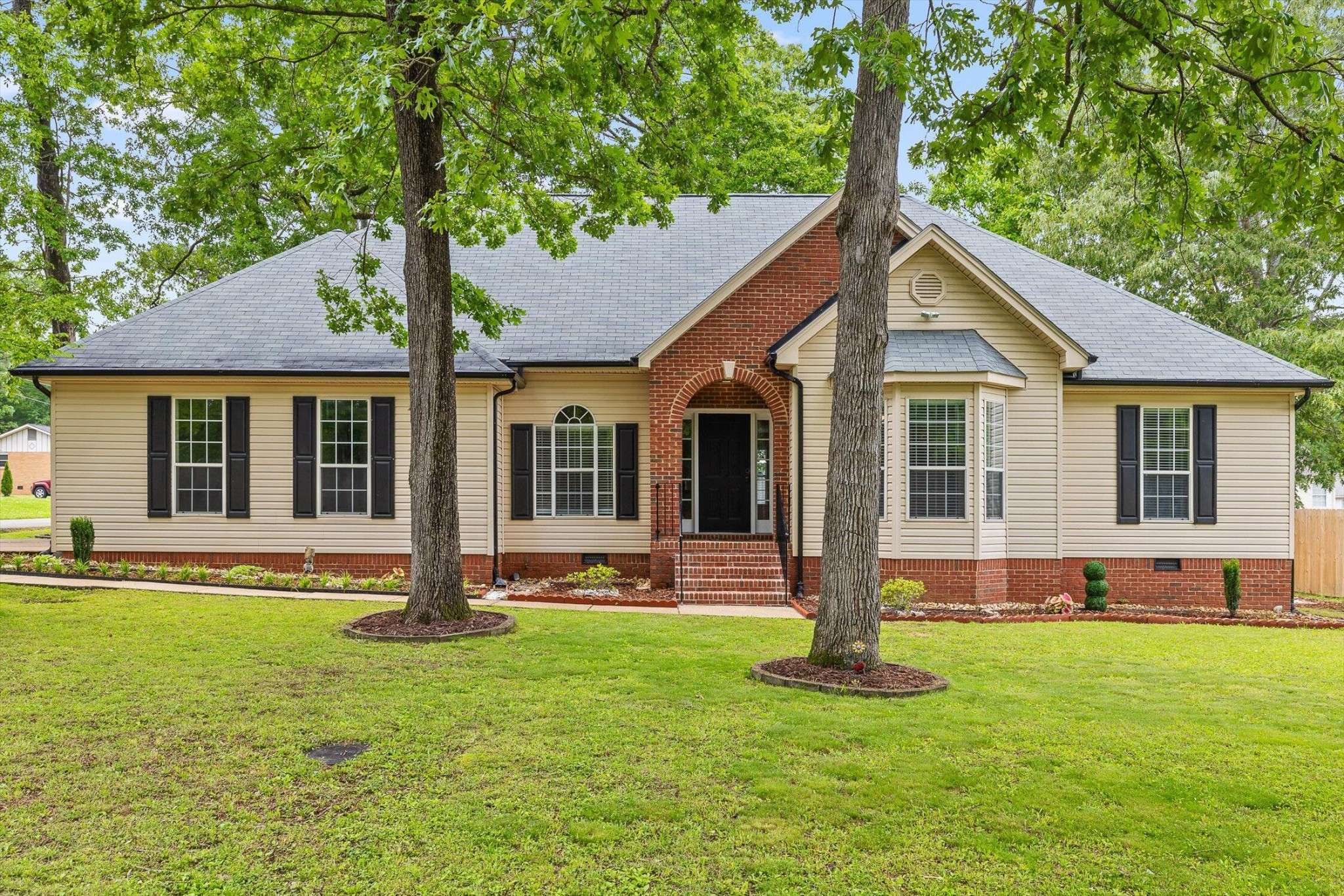 Hixson, TN 37343,8225 W Lakeside Circle