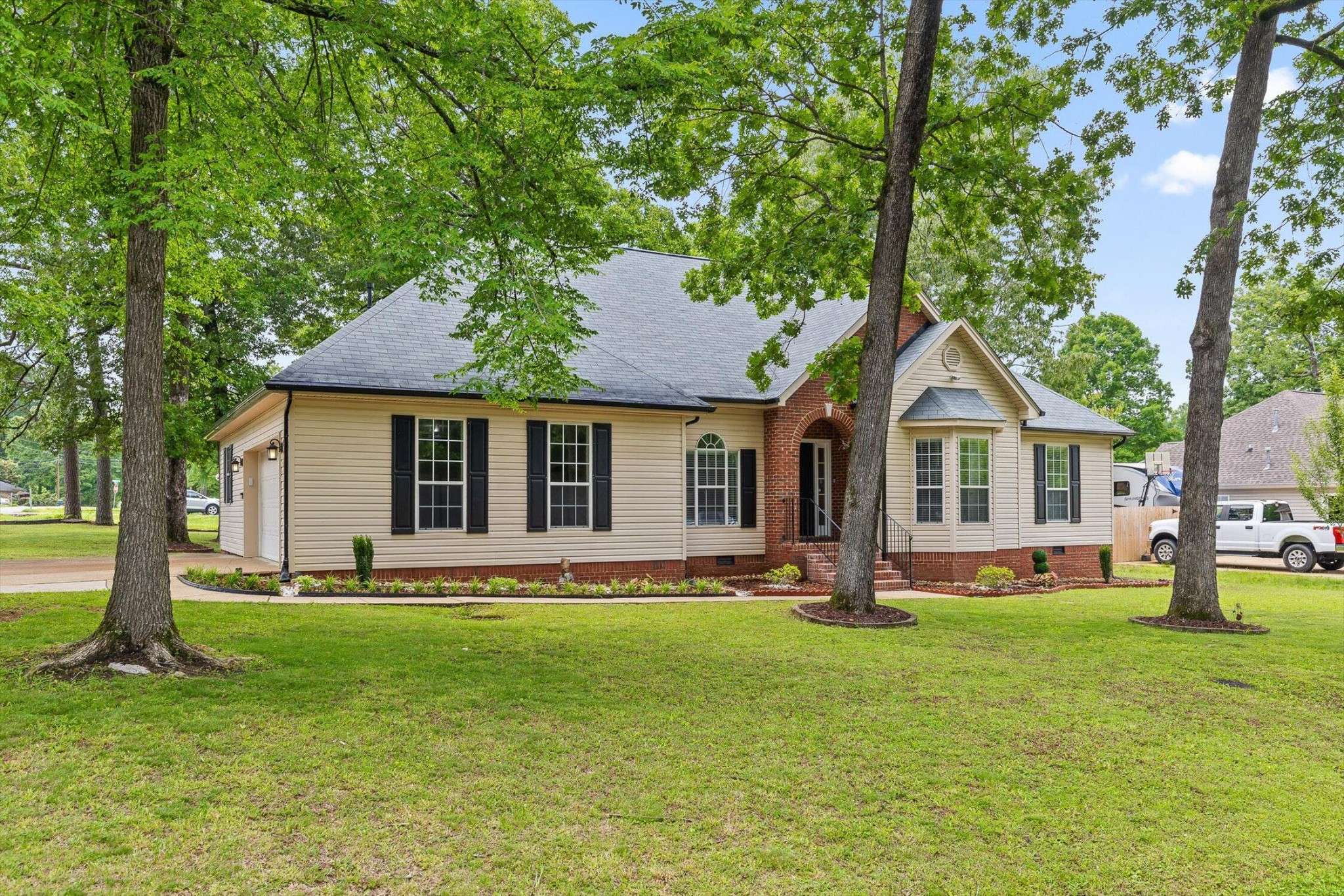 Hixson, TN 37343,8225 W Lakeside Circle