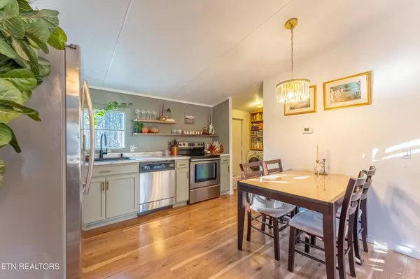 Monterey, TN 38574,353 B Armstrong Lane