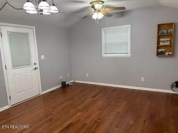 Pikeville, TN 37367,337 Bellview Rd