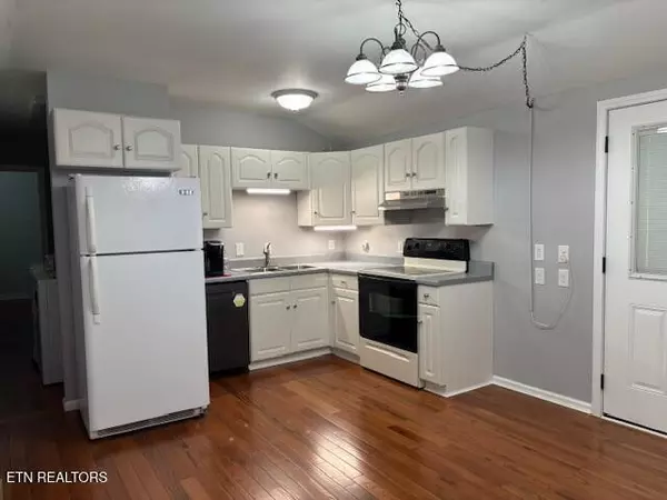 Pikeville, TN 37367,337 Bellview Rd