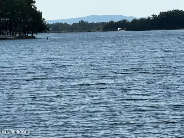 Crossville, TN 38572,8551 Cherokee Tr